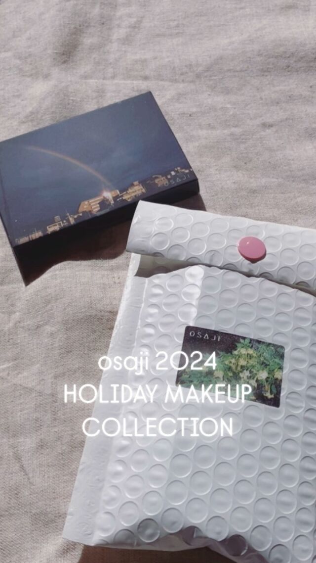 osaji 2024 HOLIDAY MAKEUP COLLECTION

届いたー！
ブルーラメのアイシャドウとブルーラメ入りダークバイオレットのマスカラ使ってみるの楽しみ🫐

#osaji
#makeup 
#holidaycollection2024